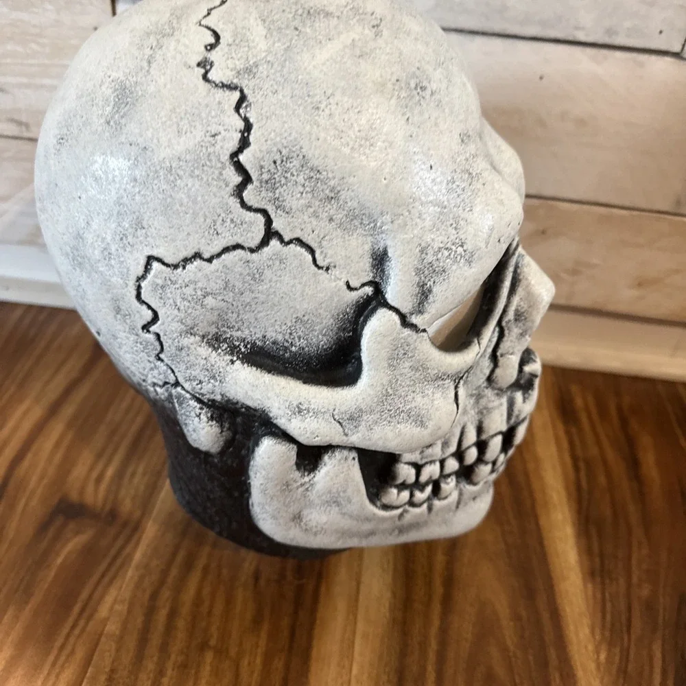 Halloween III Season Of The Witch Silver Shamrock Justin Mabry Skull Mask NWT